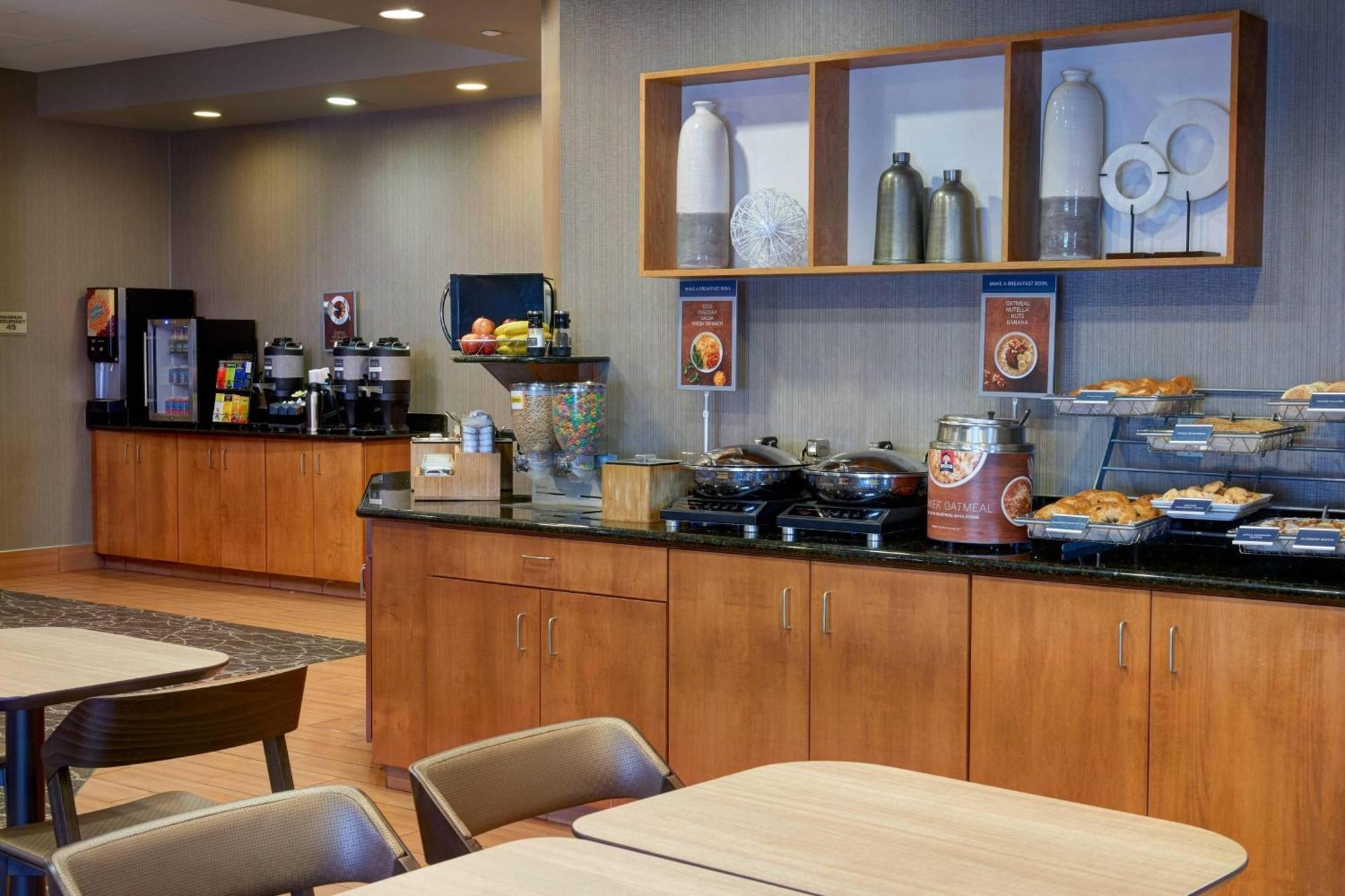 Springhill Suites By Marriott Frankenmuth Bagian luar foto